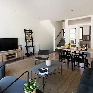 https://petit-luxe-tobella-dreta.catalonia-hotels.com